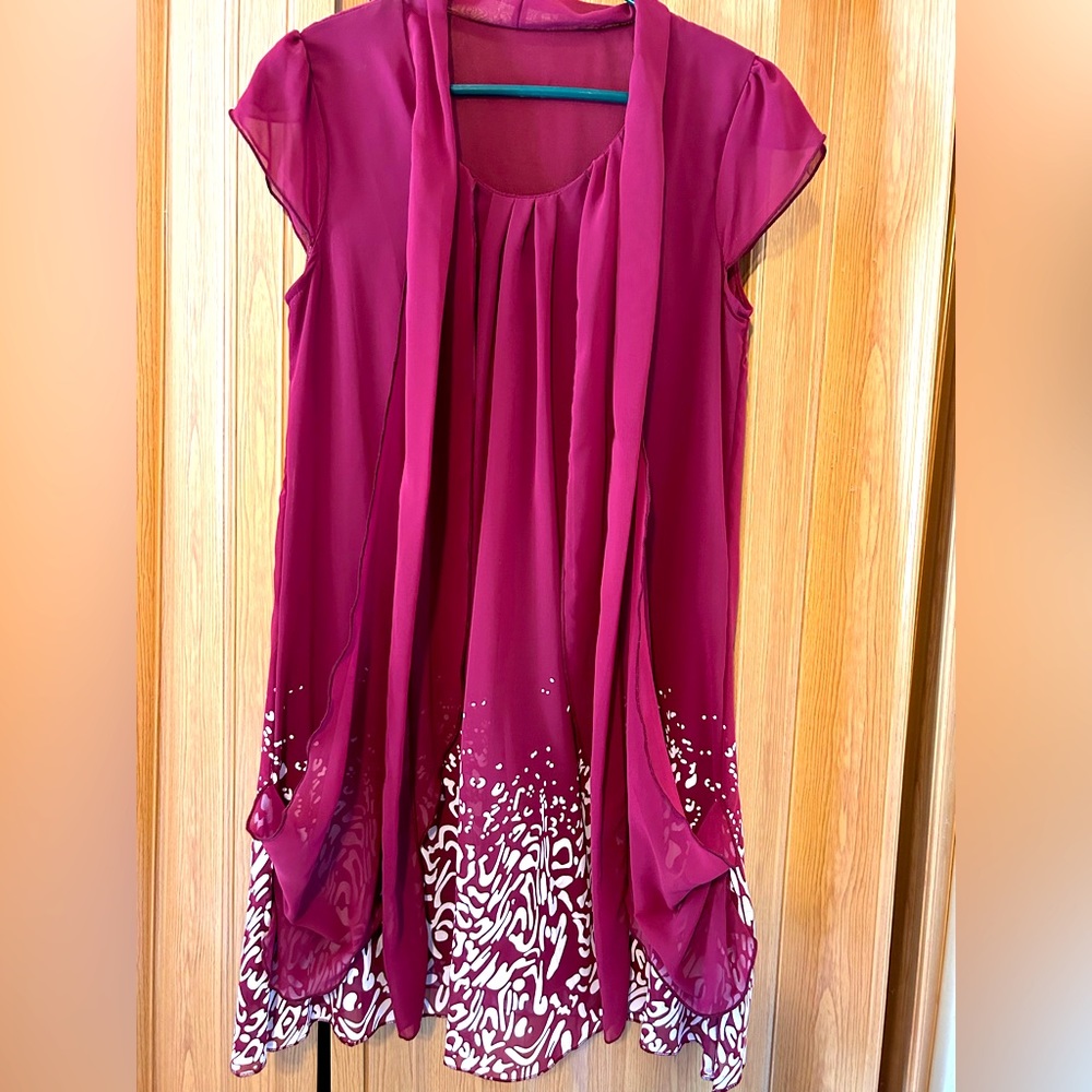 Knee length, pink and white summer dress.